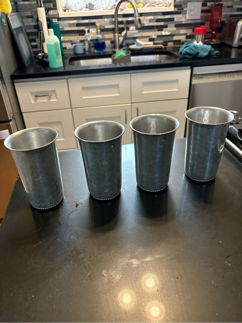 Set of 4 Buelinum hammered aluminum Drinking Cups -